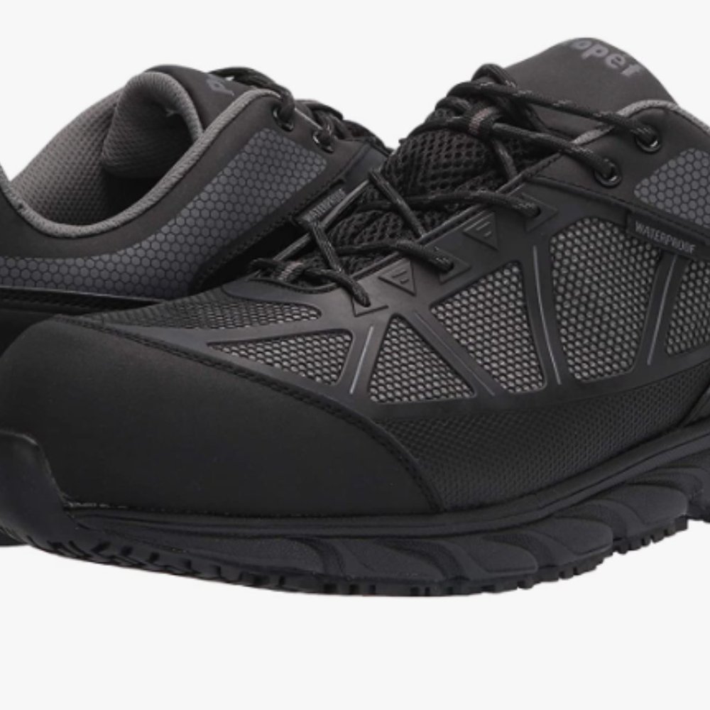 Steel toe work shoes